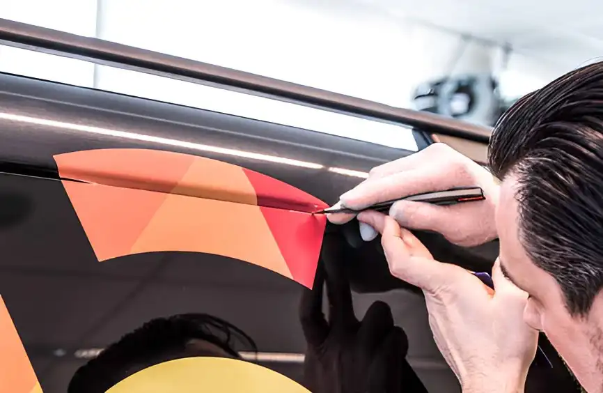 Profesionales del rotulado de vehículos comerciales