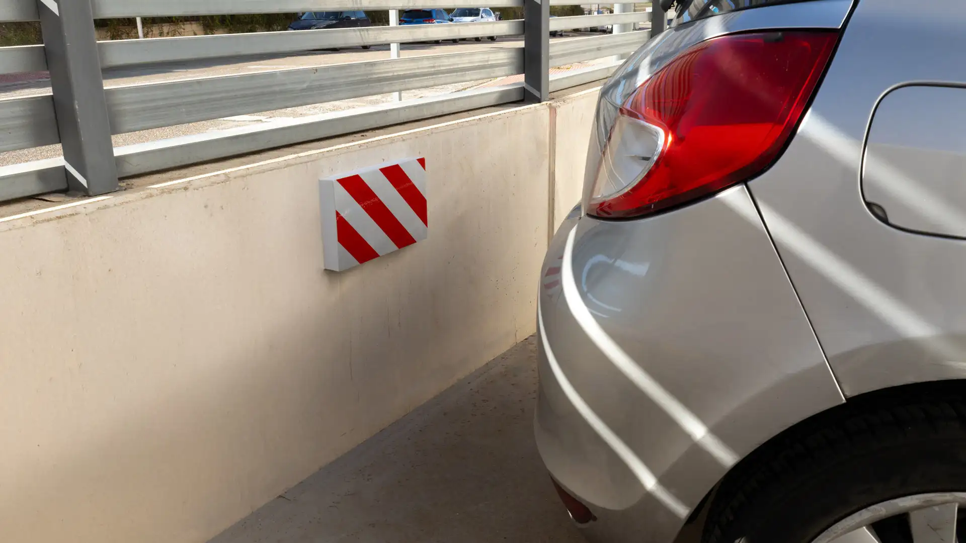 Guía para Proteger Coche y Garaje: Adiós a los Rayones y Golpes Innecesarios